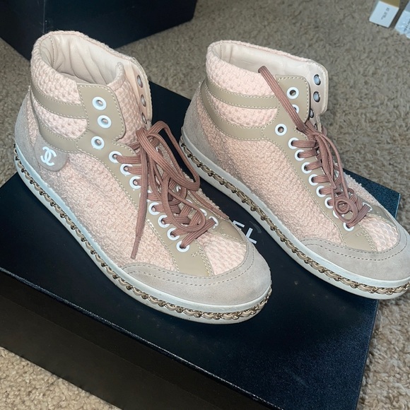 Chanel shoes - Picture 4 of 4